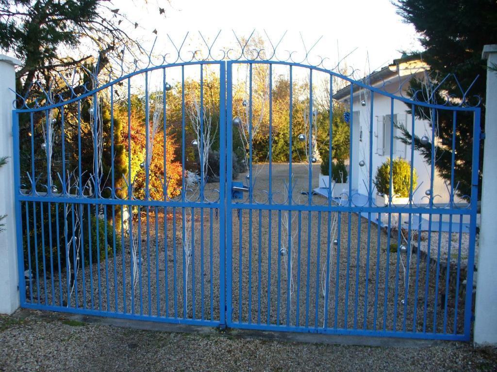 Saint-Denis-de-Pile Chambre D'Hotes Dyrslot מראה חיצוני תמונה